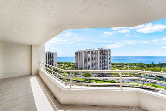 Building Photo - 4201 N Ocean Blvd