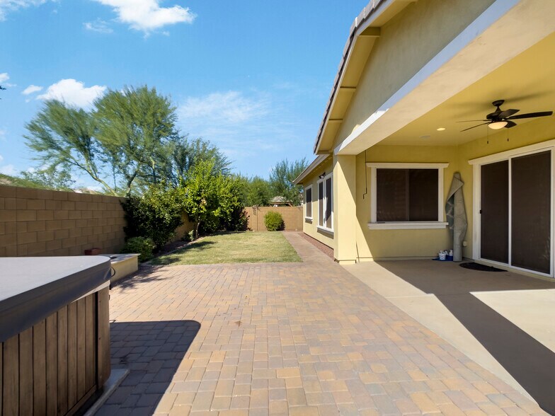 Building Photo - 5132 S Centric Way