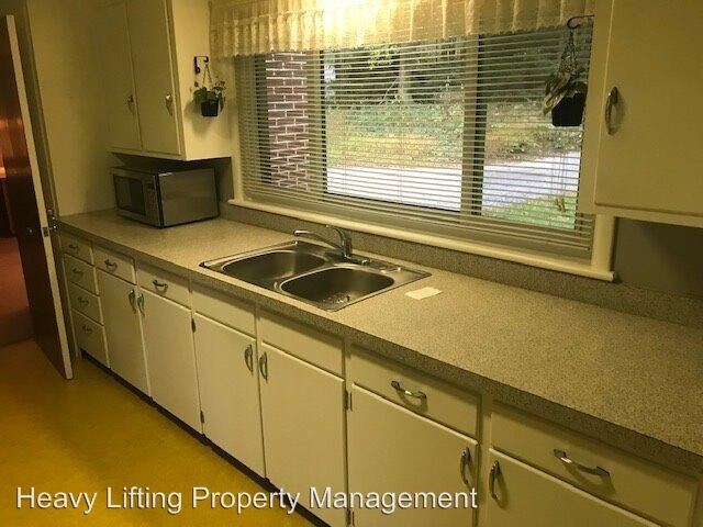Building Photo - 3 br, 1 bath House - 210 Lawn Rd