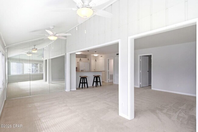 Building Photo - 4725 Bay Point Rd