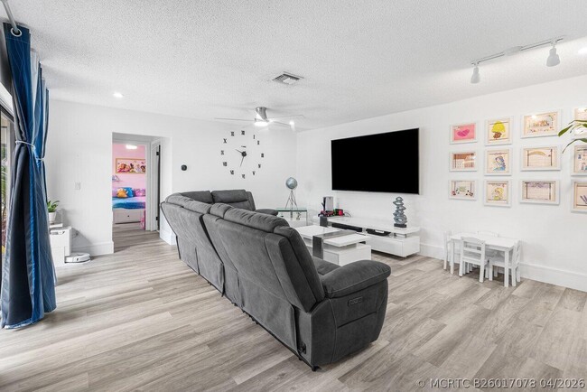 Building Photo - 8014 Ambach Way