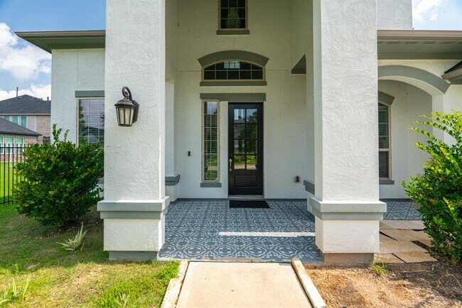 Building Photo - 40 Snowdrop Lily Dr