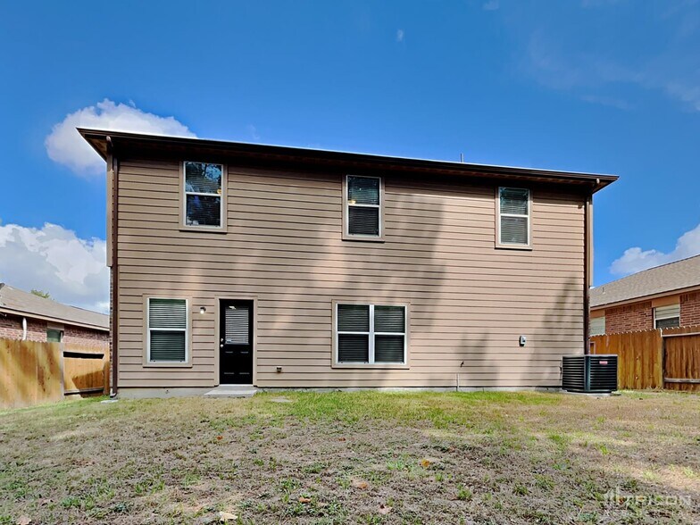 Building Photo - 30906 Sweetwater Cir