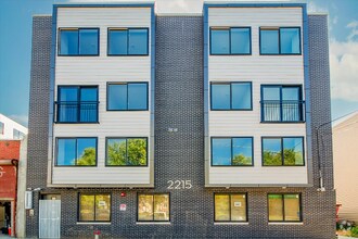 Building Photo - 2215 N 7th St