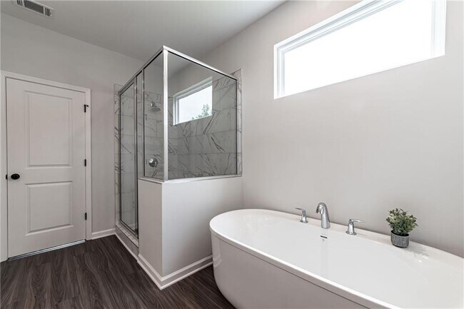 Building Photo - 107 Cedar Brk Dr