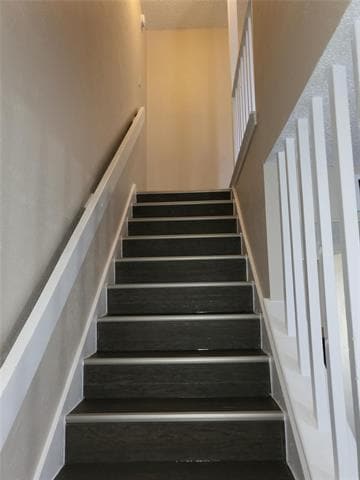 Building Photo - 8005 Rothington Rd