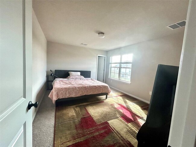 Building Photo - 115 Forsythia Trail