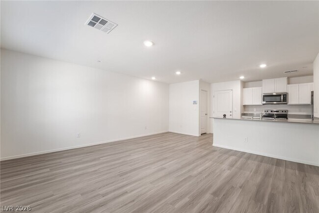 Building Photo - 9472 Peaceful River Ave