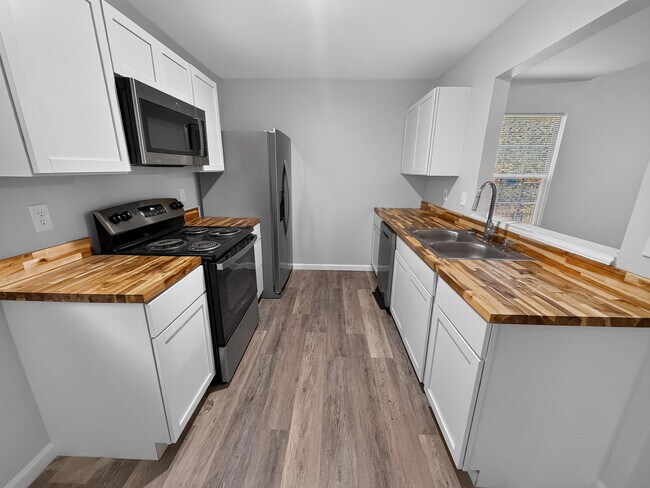 Building Photo - 5318 Godas Cir