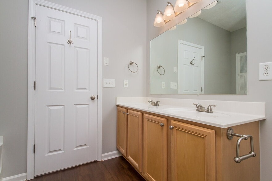 Building Photo - 7324 Autumn Crossing Way