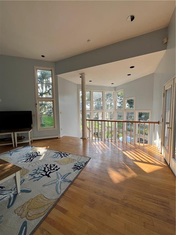 Building Photo - 7 Cove Rd