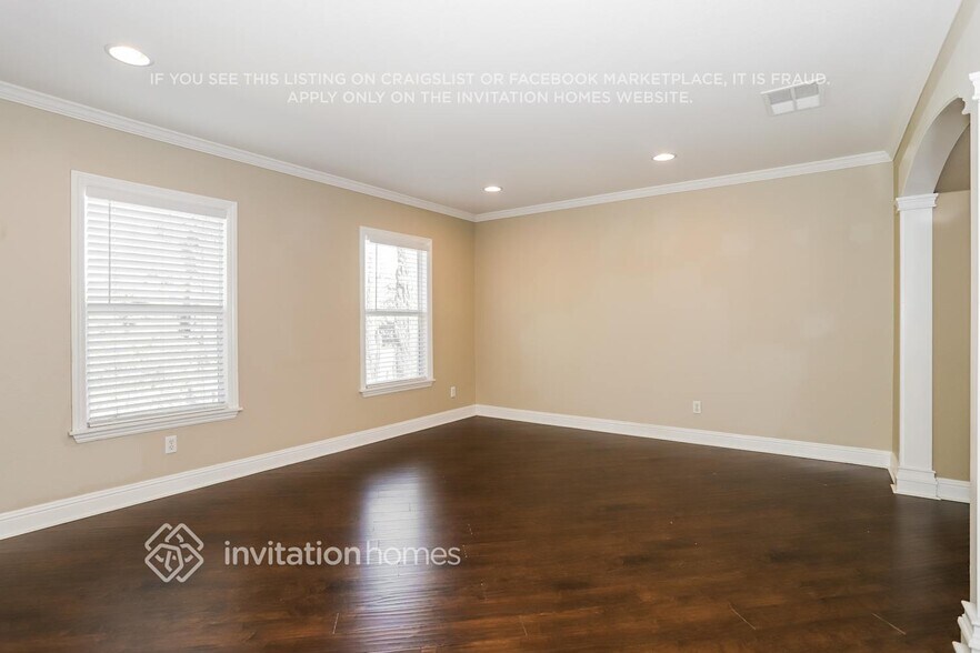 Building Photo - 1492 Drummond Ln