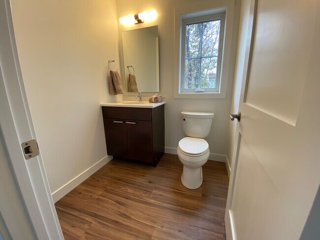 Building Photo - 389