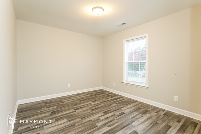 Building Photo - 121 Mountain View Church Rd