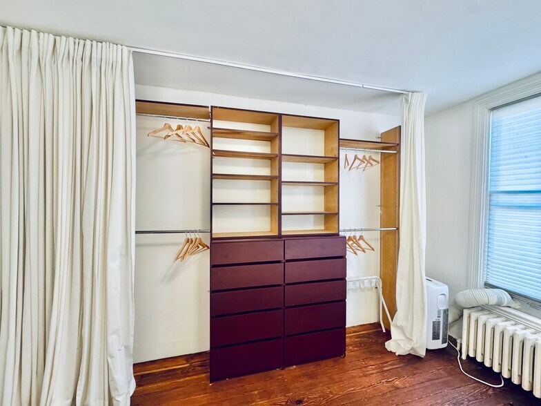 Building Photo - 1418 T St NW