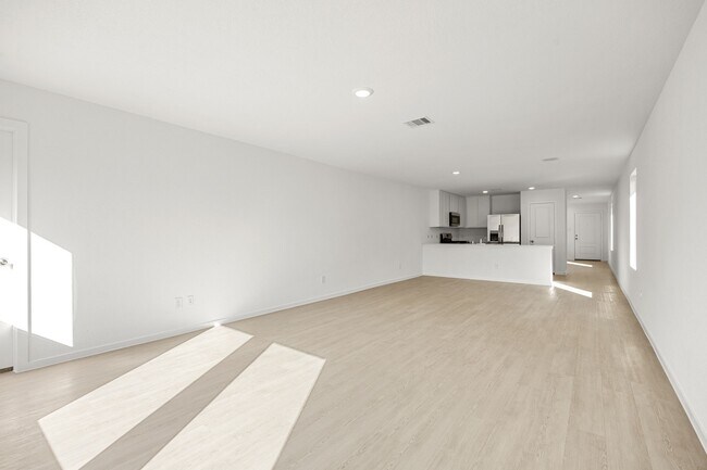 Building Photo - 31433 Moore Rd