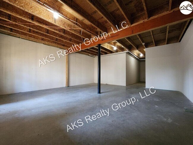 Building Photo - 3051 Eagle Ridge Ln