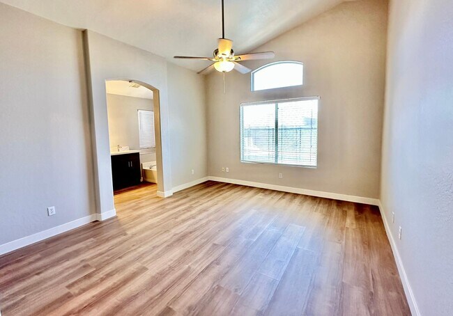 Building Photo - 4781 W Harrison St