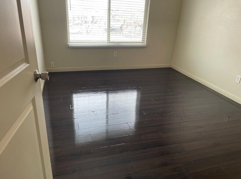 Bedroom - 5740 S 900 E