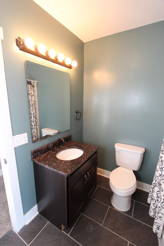 Building Photo - 711 Watson St SW