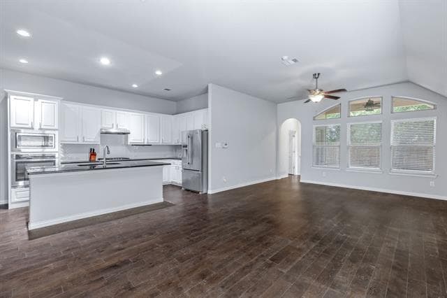 Building Photo - 2360 Whispering Pines Dr