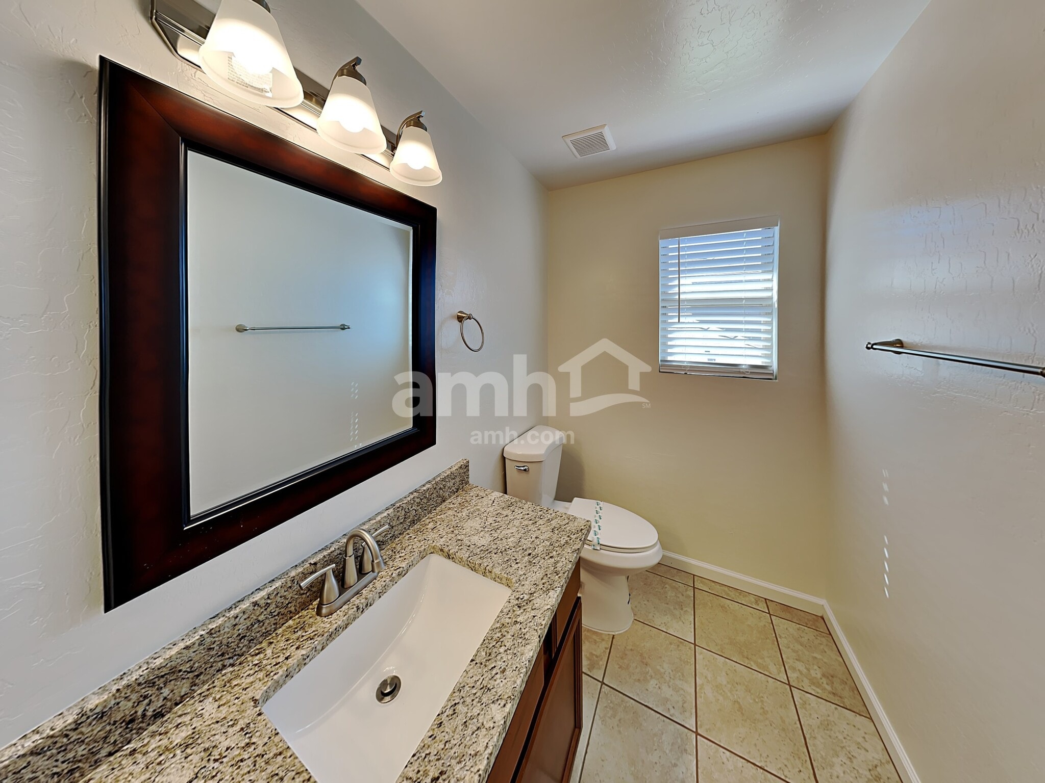 Building Photo - 2619 W Bartlett Way