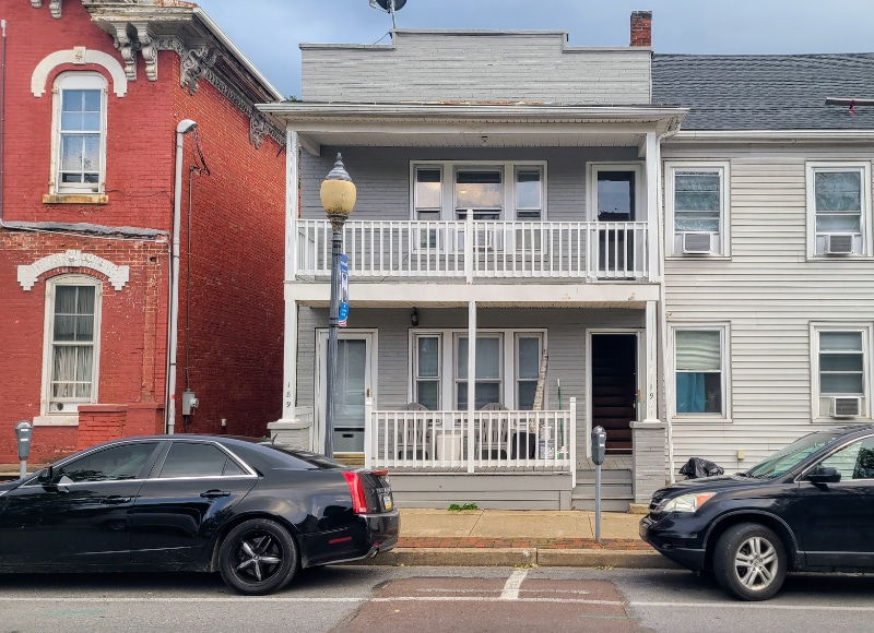 Building Photo - 191 Queen St