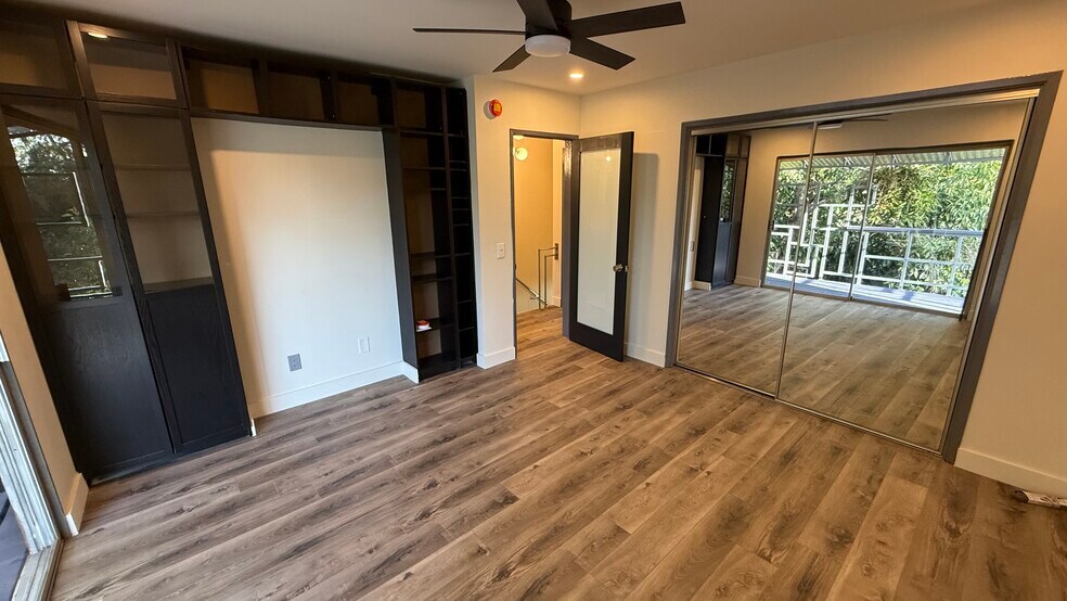 2nd bedroom master - entryway and closet - 1320 Mohawk St