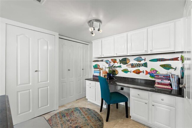 Building Photo - 644 Island Way