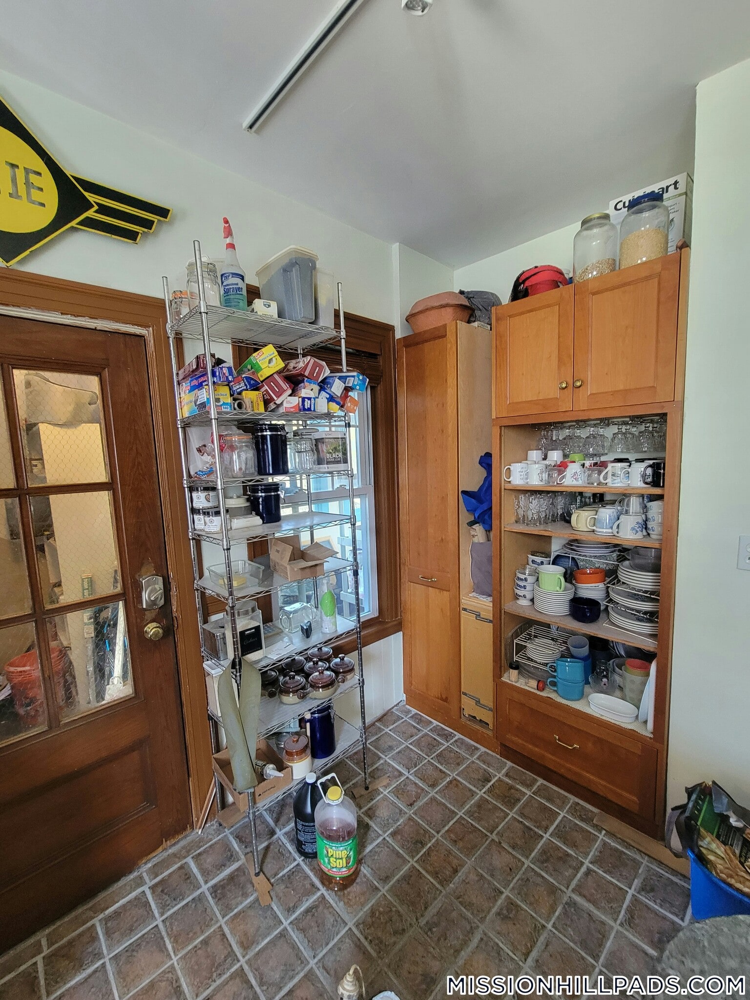 Building Photo - 67 Hillside St