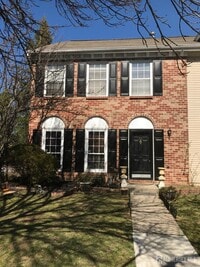 Building Photo - 11 Bristol Dr