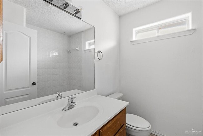 Building Photo - 12 Emory Ave