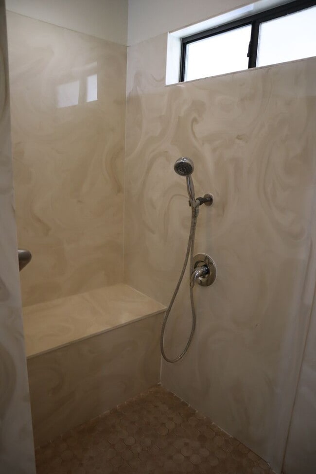 Building Photo - A Home You Have To See To Believe!!!