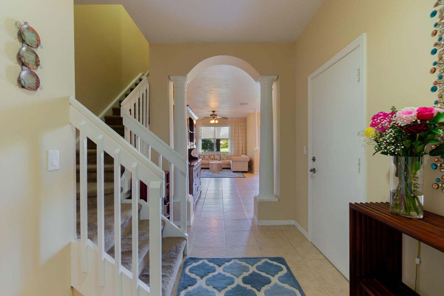 Building Photo - 213 River Bluff Ln