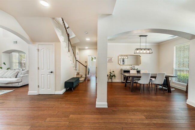 Building Photo - 1107 Hollybrook Cove