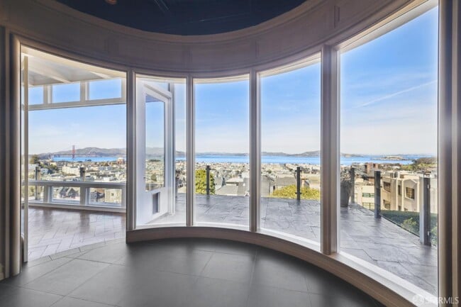 Building Photo - 2336 Broadway