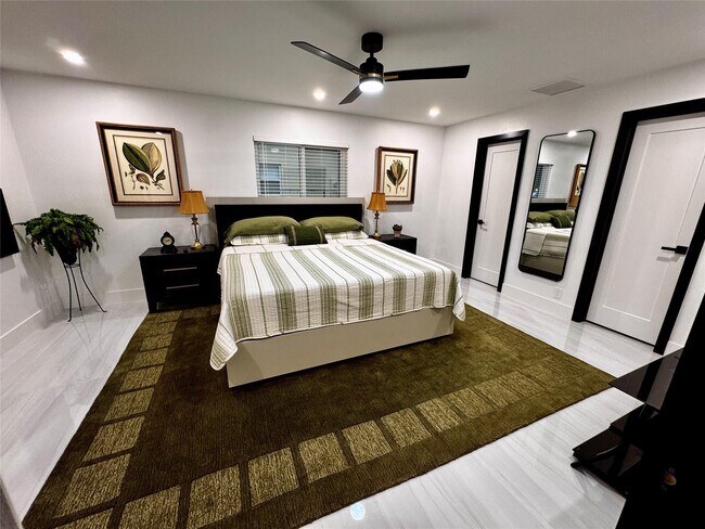 Building Photo - 4101 NW 10th St