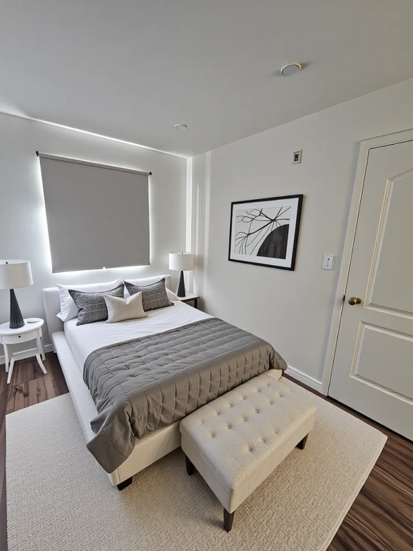 Building Photo - 17168 Newhope St