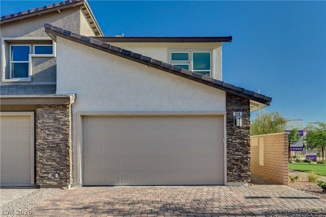 Building Photo - 918 Cottonwood Hl Pl