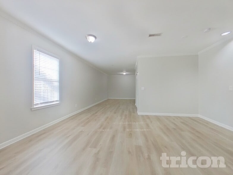 Building Photo - 22 Vinings Lake Dr SW