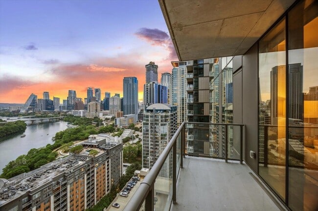 Building Photo - 44 East Ave