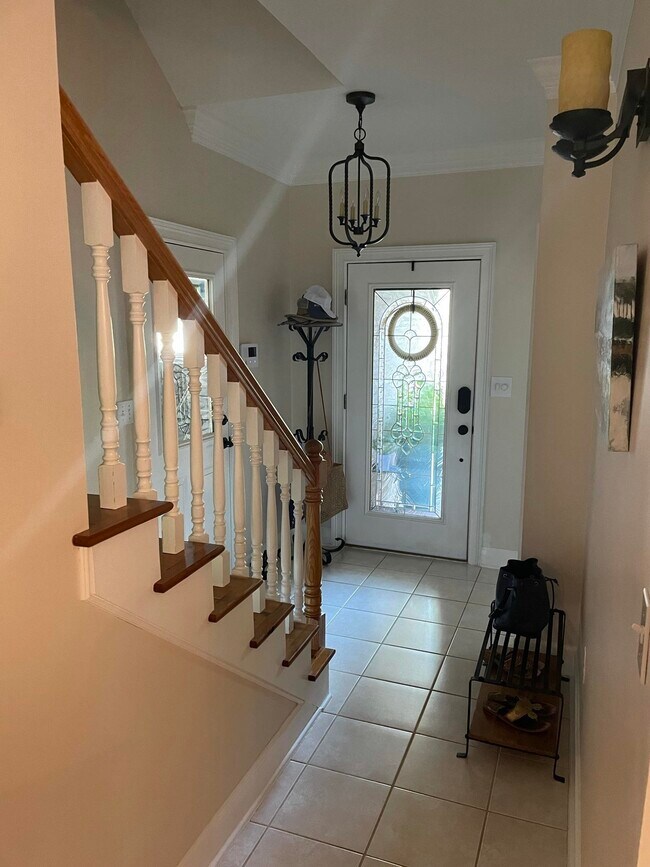 Building Photo - 8970 Eagles Ridge Dr