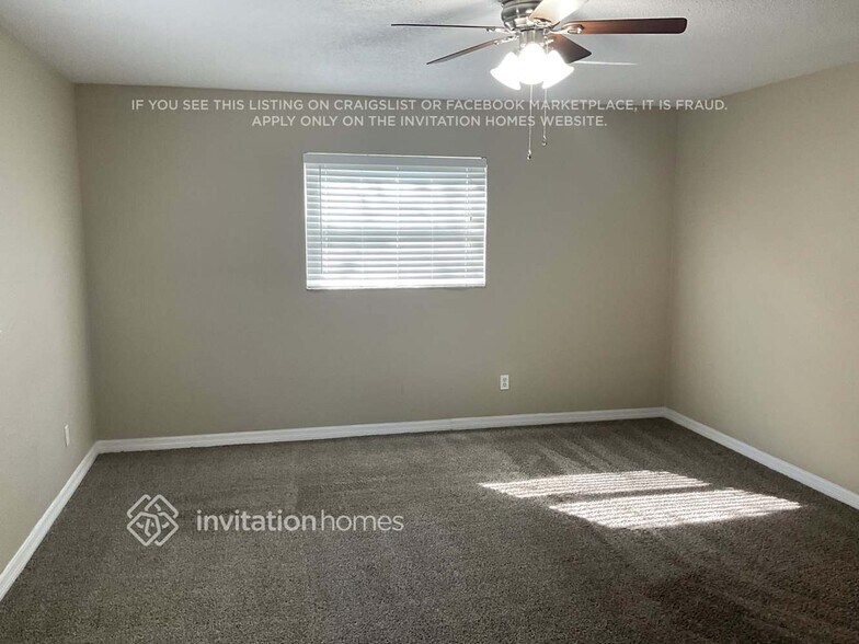 Building Photo - 5650 19th Ave N