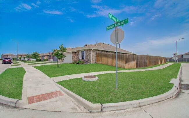 Building Photo - 20835 Medford Landing Ln