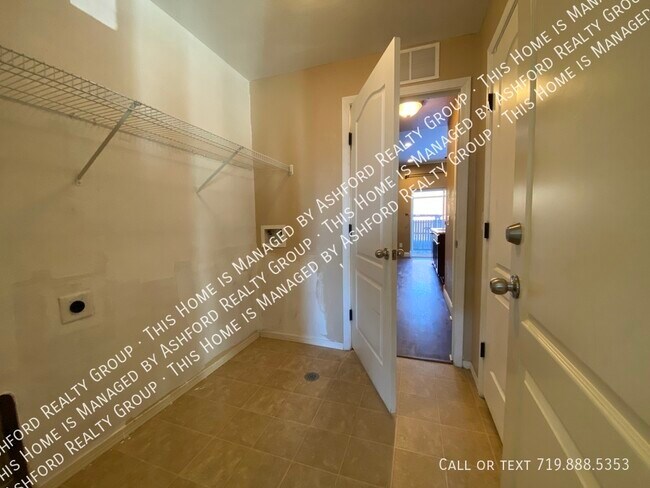 Building Photo - 7146 Silverwind Circle