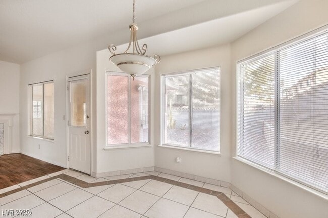 Building Photo - Gated Community, 1-Story, 3 Bedrooms Home ...