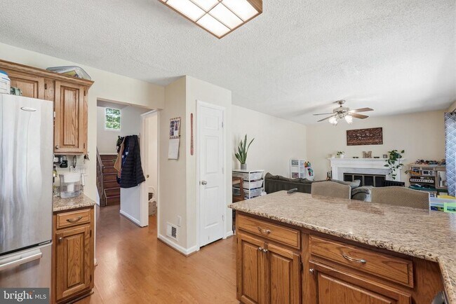 Building Photo - 4020 Blue Slate Dr