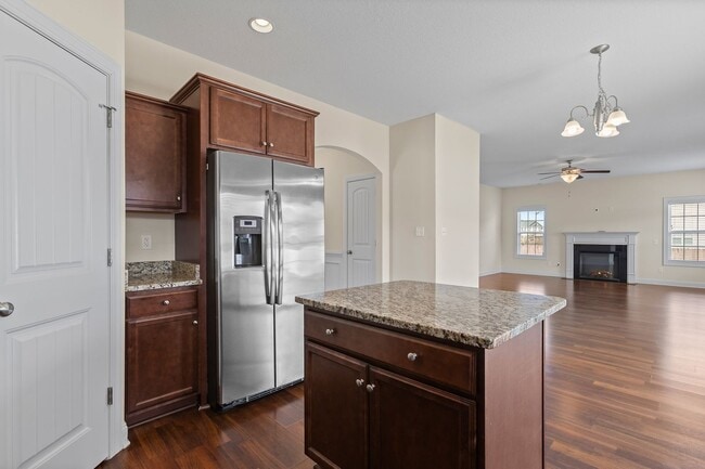 Building Photo - 304 Little Egret Ln