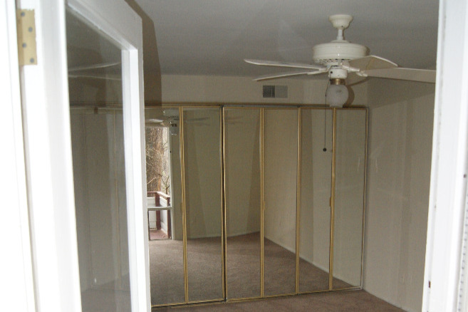 Building Photo - 7531 Spring Lake Dr