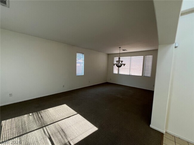 Building Photo - 5519 Amy Lynn St